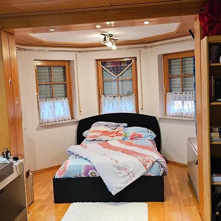Angenehme Ruhige Schoene Wohnung! *