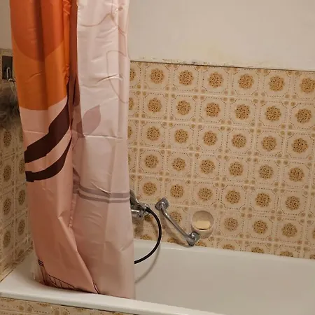 Angenehme Ruhige Schoene Wohnung! *